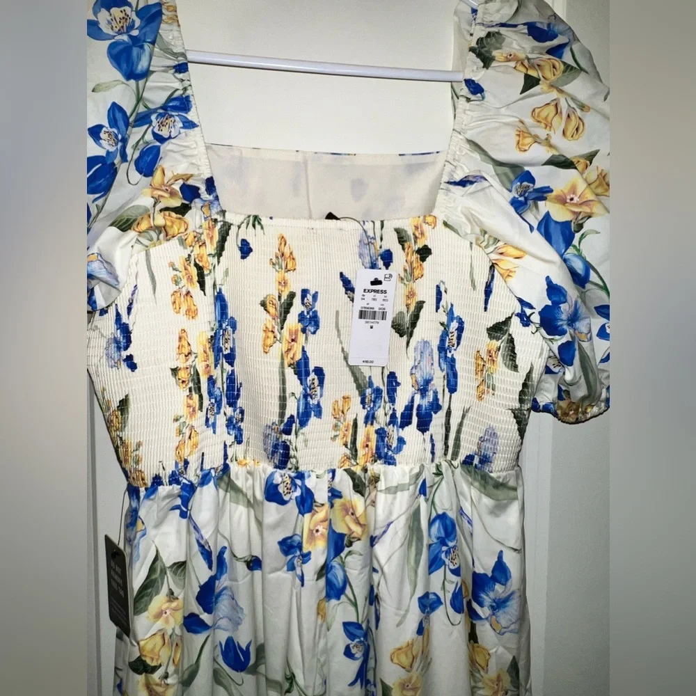 Express Floral Square Neck Puff Sleeve Tiered
Poplin Midi Dress - Picture 11 of 13